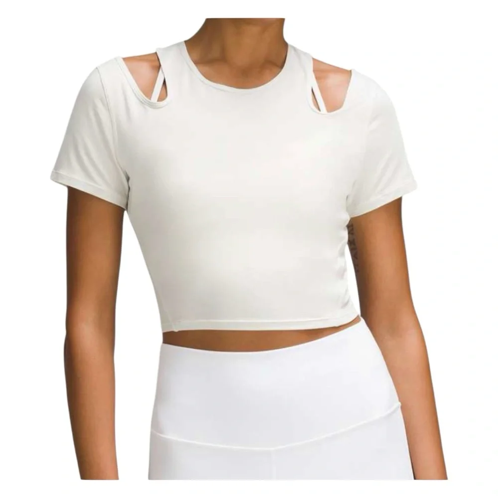 Lululemon Shoulder Cut-out Yoga T-shirt in bone size 4 flaw